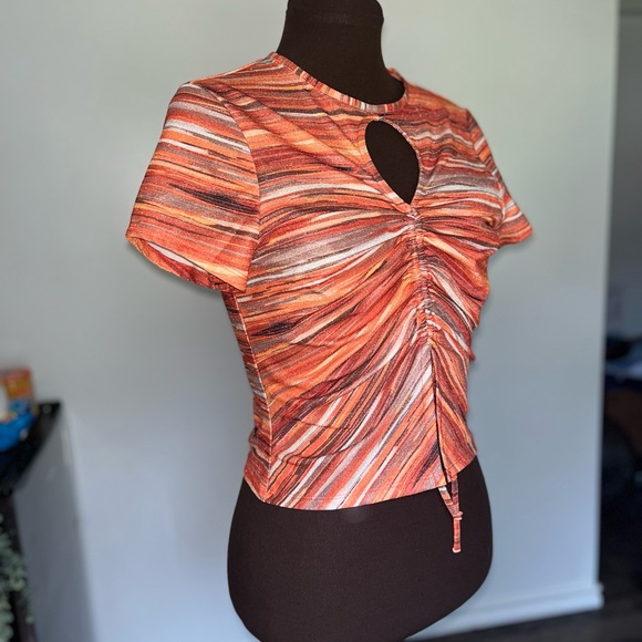 TOPSHOP Keyhole Crop Top NWT - Picture 2 of 7